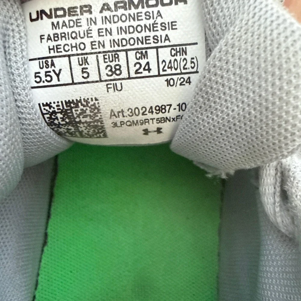 Under Armour Charged Pursuit 2 Youth Running Shoes Grey Neon Green 5.5Y 3024987